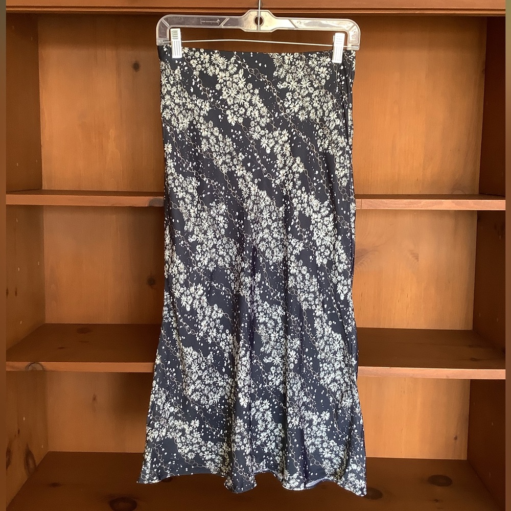 NWT Victoriaโs Secret Floral Bias Cut Midi Skirt Cottagecore Slip Skirt Size S